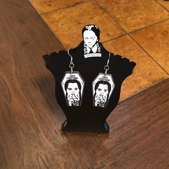 Wednesday Addams I Am Smiling Pin & Handmade I Hate Everything Earrings - Picture 2 of 6